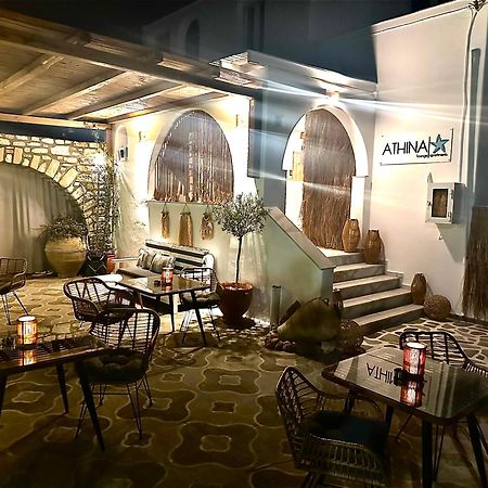 Athina Rooms - Lounge Apartments Páros Eksteriør bilde